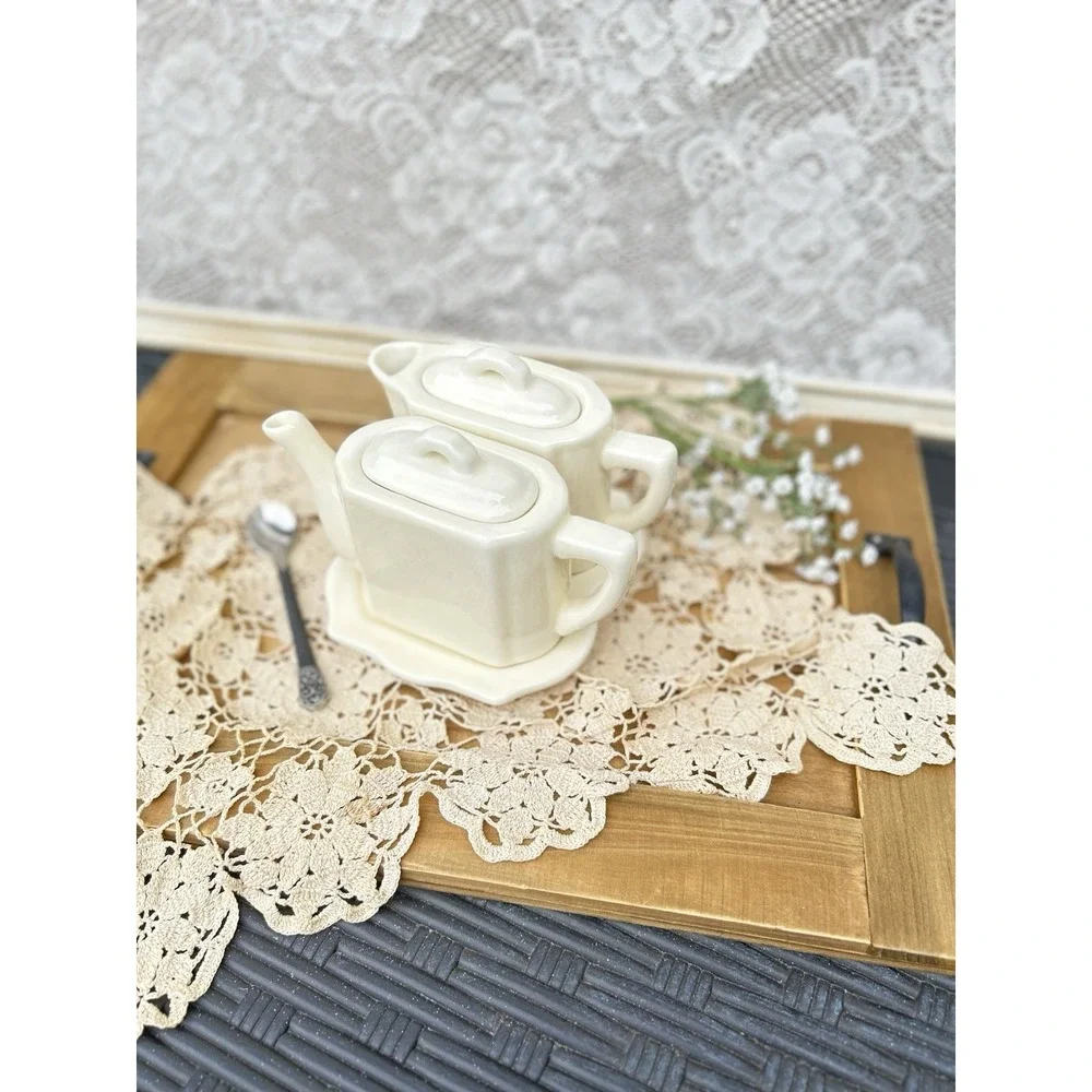 2001 RESTORATION HARDWARE CREAM   STONEWARE TEA FOR TWO TEAPOTS SET WITH TRIVET